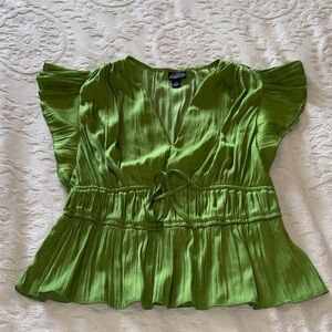 Scoop Green Women's Ruffled Pleated Top Gently Loved Lime Green M 8-10